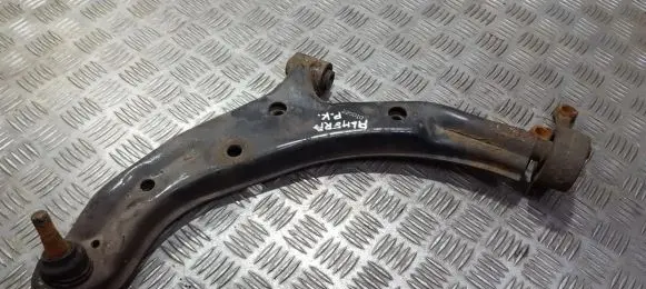 Nissan Almera N16 Front lower control arm/wishbone 226010
