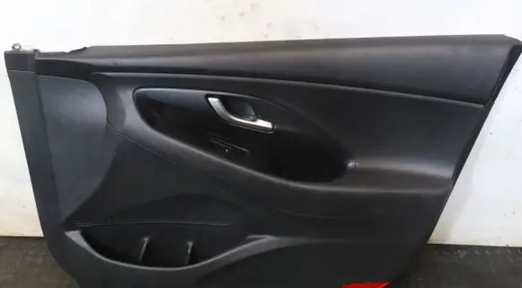 Hyundai i30 Front door card panel trim