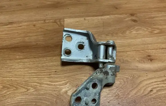 Peugeot Partner Rear door upper hinge 180G15413