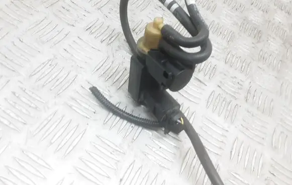 Volvo S60 Turbo solenoid valve 31339808
