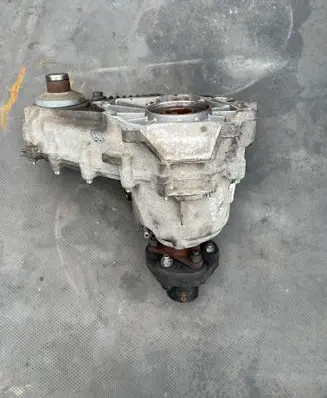 BMW X5 E53 Gearbox transfer box case 137744