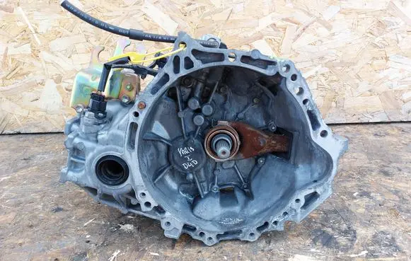 Toyota Yaris Manual 5 speed gearbox