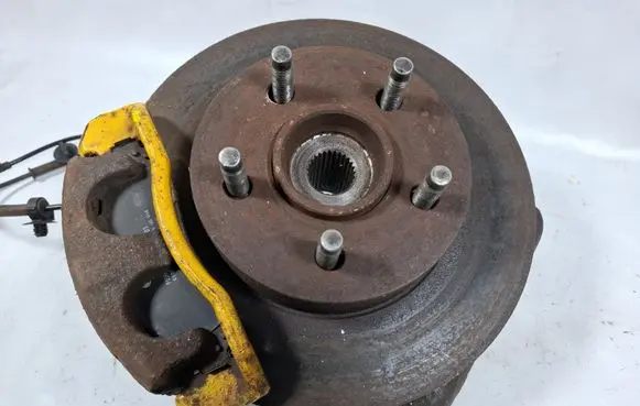 Ford Explorer Front wheel hub spindle knuckle 