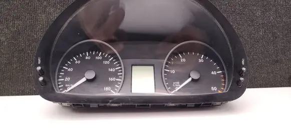 Mercedes-Benz Sprinter W906 Speedometer (instrument cluster) A9069005200 A9069013400