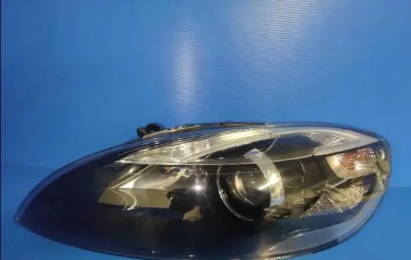 Volvo XC40 Headlight/headlamp 31420007