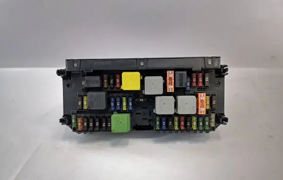 Mercedes-Benz C W204 Fuse box set A2129005722
