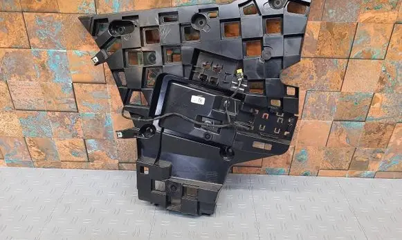 BMW X7 G07 Rear bumper mounting bracket 