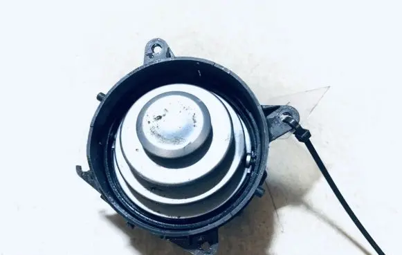 Citroen C3 Dash center air vent grill 18m6219 8362