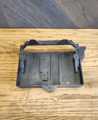 Opel Antara Battery tray 95169837
