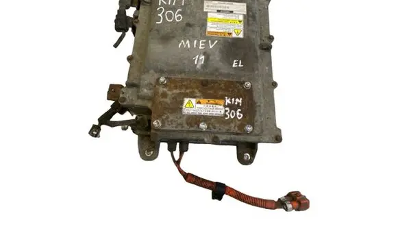 Mitsubishi i-MiEV Voltage converter/converter module 9499A620 CF1101004087