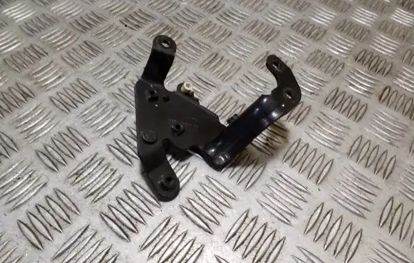 Land Rover Range Rover Sport L494 Other engine bay part 6R8C6C693BA