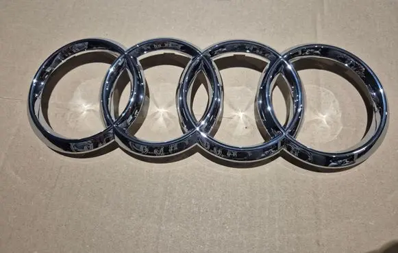 Audi e-tron Manufacturer badge logo/emblem 4KE853605