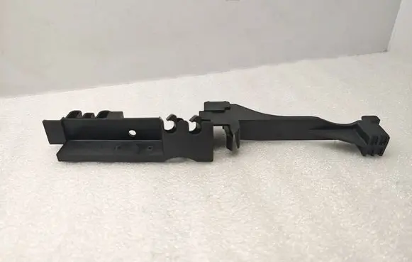 Mercedes-Benz ML W164 Radiator mount bracket A1645040018