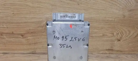Ford Mondeo MK I Engine control unit/module 95BB12A650MA