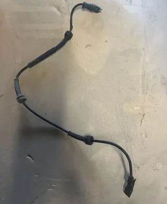 Renault Vel Satis ABS brake wheel speed sensor 8200064125 820006412