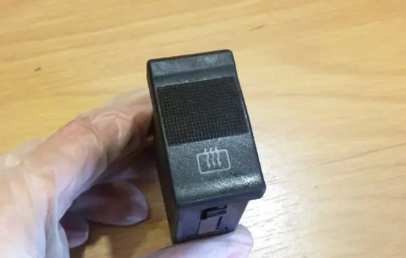 Audi 80 90 S2 B4 Windscreen/window heater switch 4A0941503