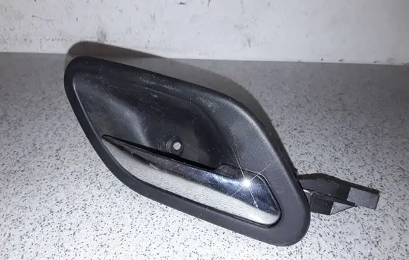 BMW 5 E39 Front door interior handle 8226050