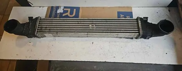 Mercedes-Benz E W211 Intercooler radiator A2115001102