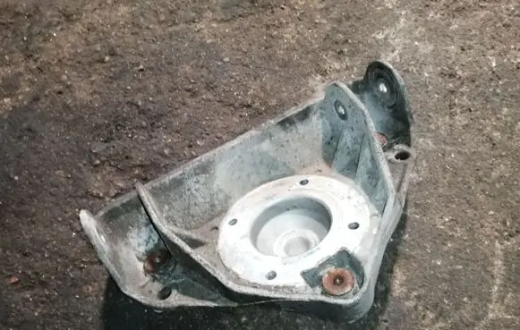 Audi Q7 4L Coil spring mount 7L0412391