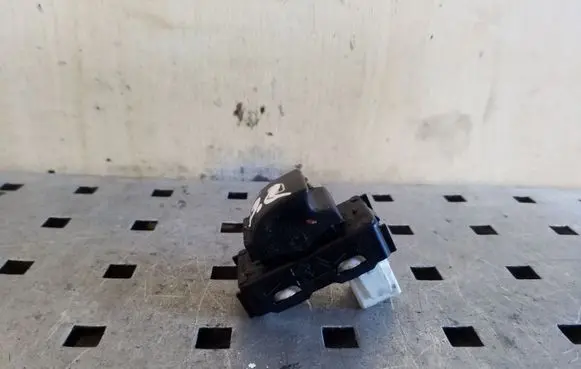Citroen C4 Grand Picasso Electric window control switch 967622927D
