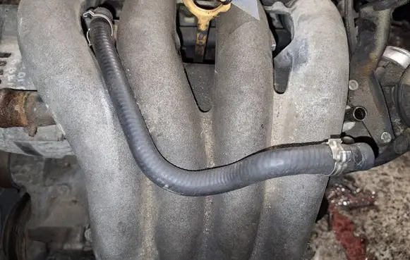 Audi A4 S4 B5 8D Intake manifold