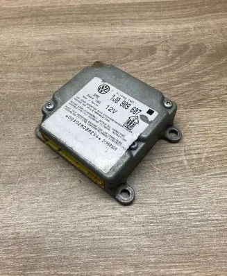 Volkswagen PASSAT B5 Airbag control unit/module 1J0909607
