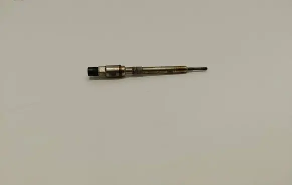 Volkswagen Touareg II Glow plug 03L905061F