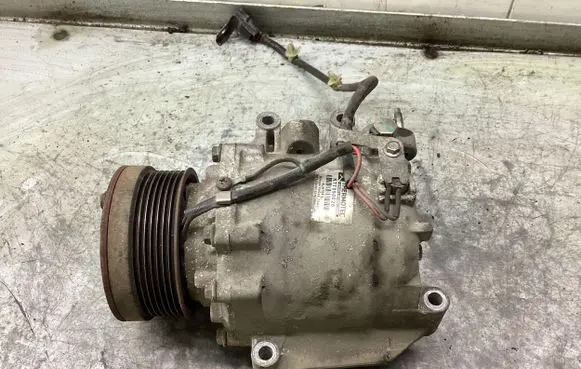 Honda CR-V Air conditioning (A/C) compressor (pump) KTT090026 NJATBF5