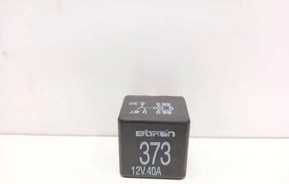 Audi A6 S6 C5 4B Other relay 8D0951253A