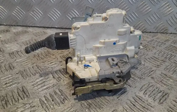 Audi A4 S4 B8 8K Front door lock 8J2837015A