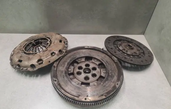 Volkswagen PASSAT B6 Clutch set kit 03L105266J