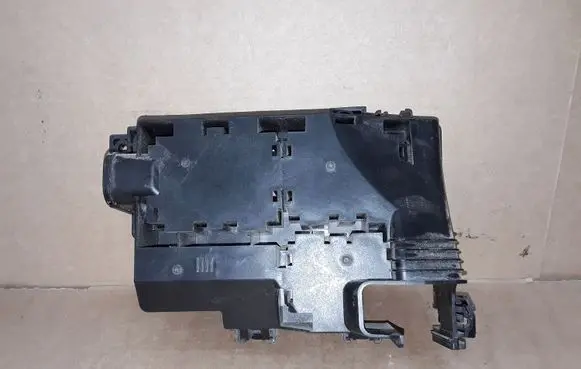 KIA Magentis Fuse box cover NOCODE