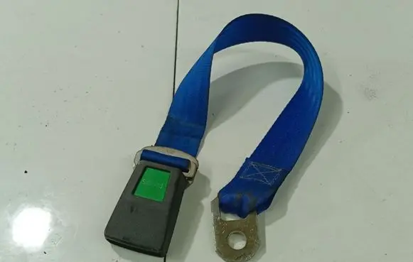 Ford Transit Middle seatbelt buckle (rear) 