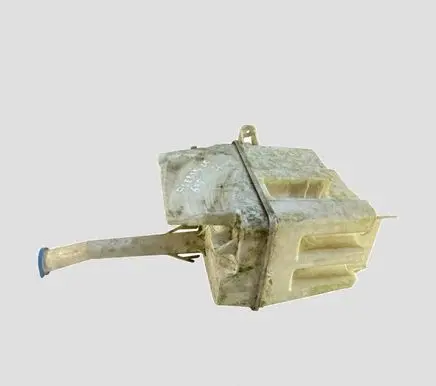 Toyota Avensis T250 Windshield washer fluid reservoir/tank