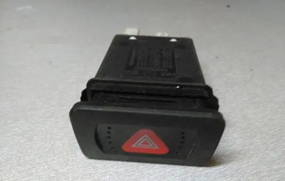 Volkswagen Golf IV Hazard light switch 1J0953235A 1J0959621B 6N0959621B