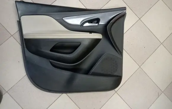 Buick Encore I Front door card panel trim AVF80269 AVF80637 AVK60611