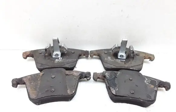 Volvo XC90 Brake pads (rear) 