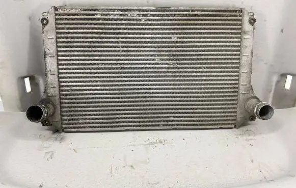 Toyota Corolla Verso AR10 Intercooler air channel guide JD1271002220 0R010