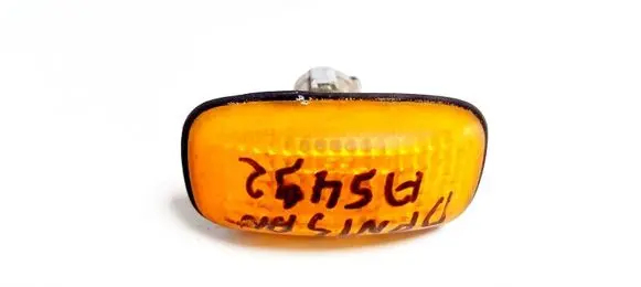 Nissan Almera Front fender indicator light 12v5w