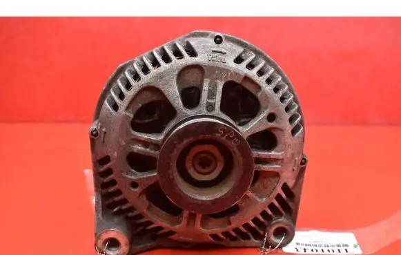 BMW 5 E39 Generator/alternator 2248296