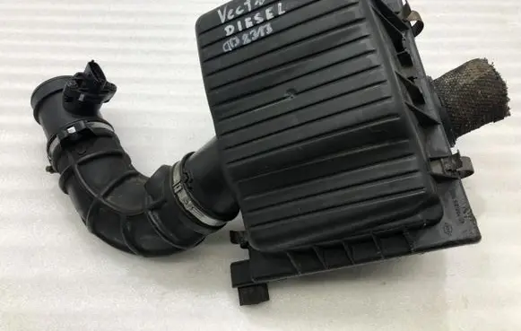 Opel Vectra B Air filter box