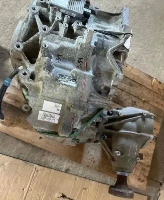 Volvo XC70 Manual 5 speed gearbox 31256210