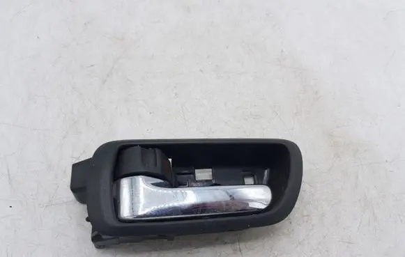 Toyota Corolla Verso AR10 Front door interior handle 692060F010