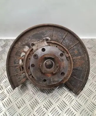 Rear wheel hub spindle/knuckle