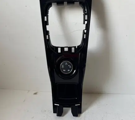 Peugeot 2008 I Other center console (tunnel) element 9677871877 96784282