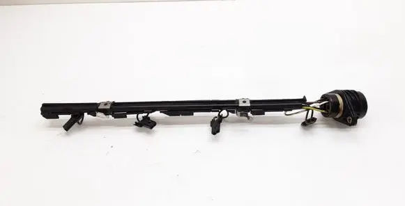 Volkswagen Golf V Fuel injector wires 038971803