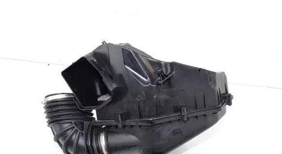 BMW 5 G30 G31 G38 Air filter box 8575714 13718575714 8580022