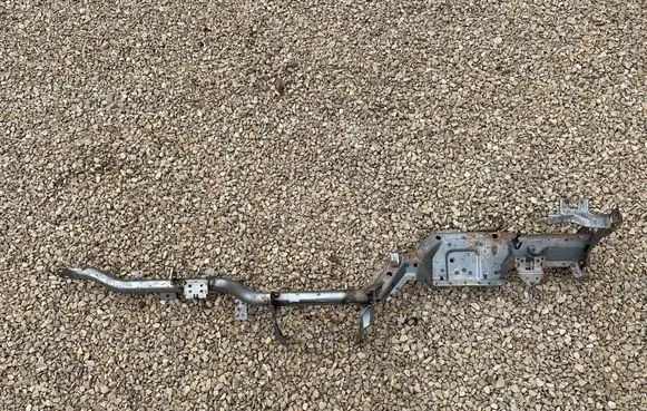 Nissan Patrol Y61 Dashboard cross member/frame bar 67870VD505