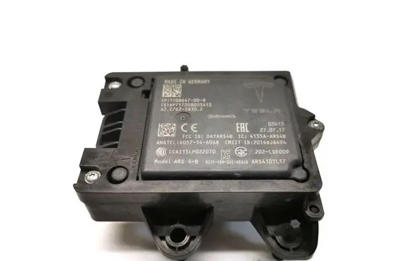 Tesla Model X Distronic sensor radar 1108647-00-B