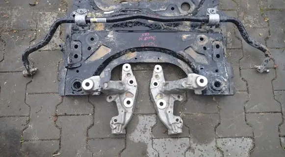 Peugeot 3008 III Front subframe 